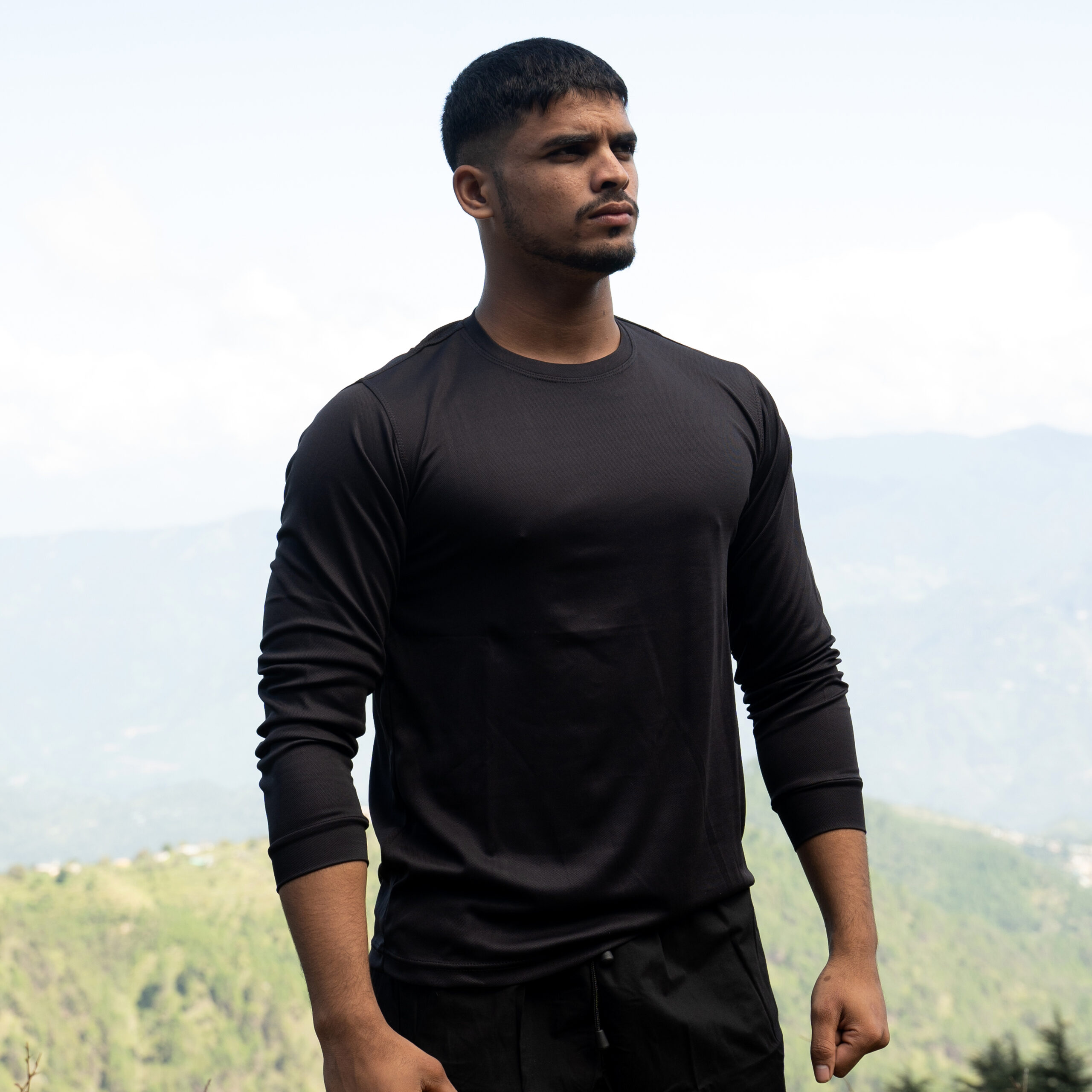 T-Shirt Round Neck Full Sleeves - Micro - black (2042102) Front copy